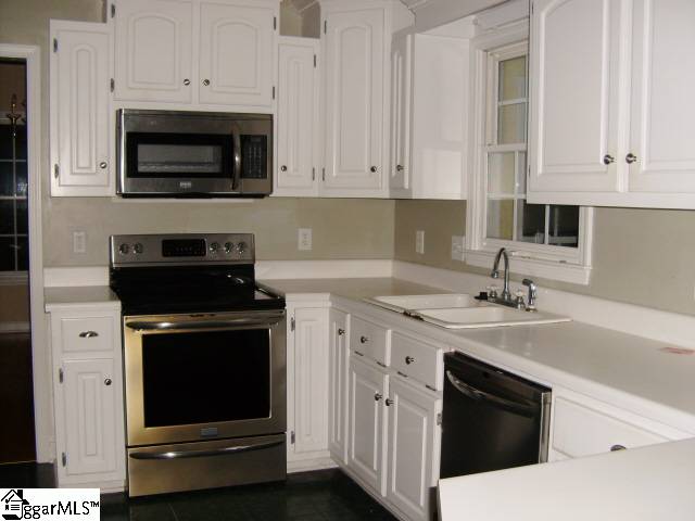 104 Dustin Street Easley, SC 29642 - Photo 5 of 21