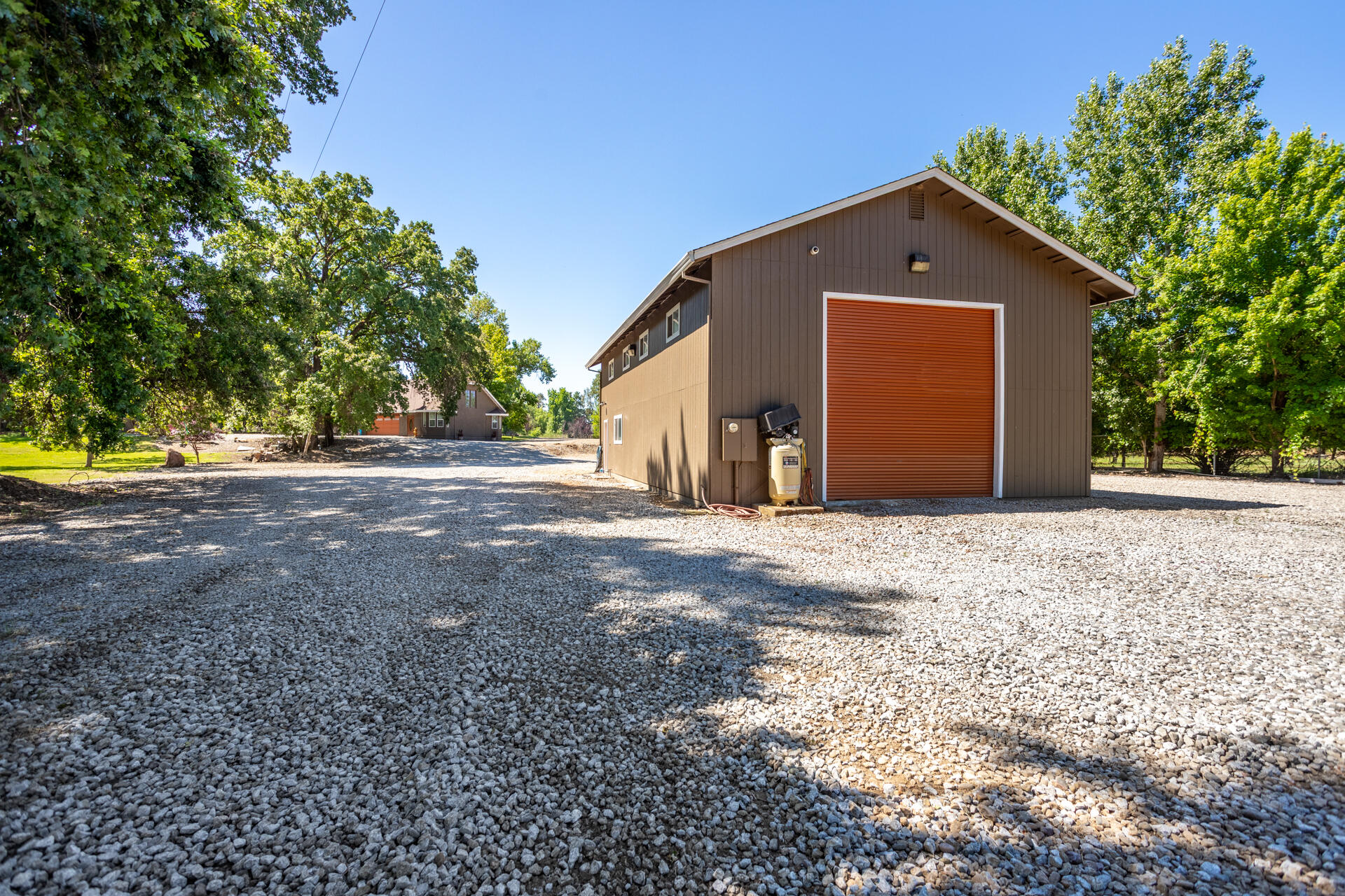 22712 Rovern Ranch Road Palo Cedro, CA 96073 - Photo 3 of 50 Shop