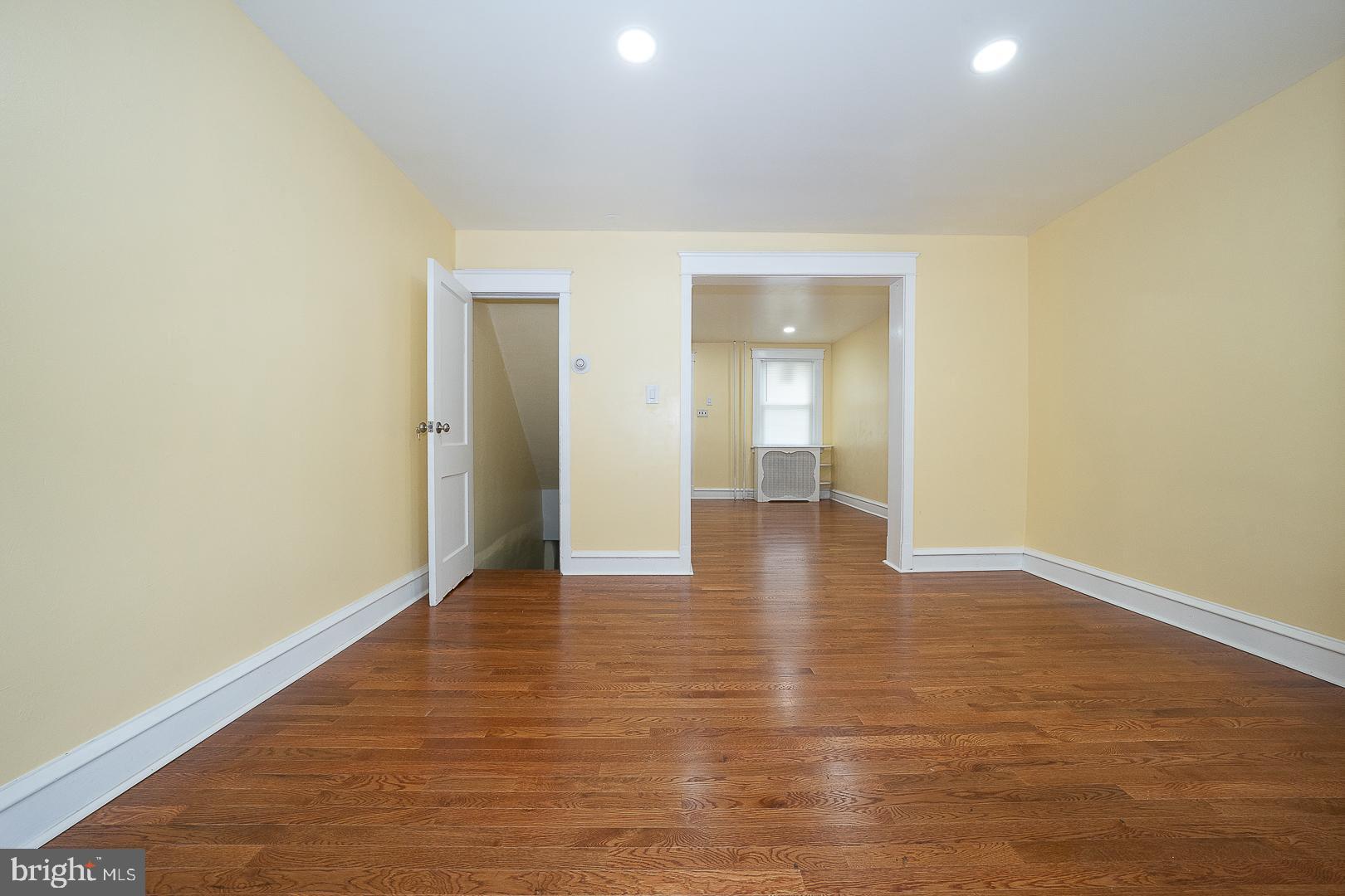 575 Timberlake Road Upper Darby, PA 19082 - Photo 8 of 42