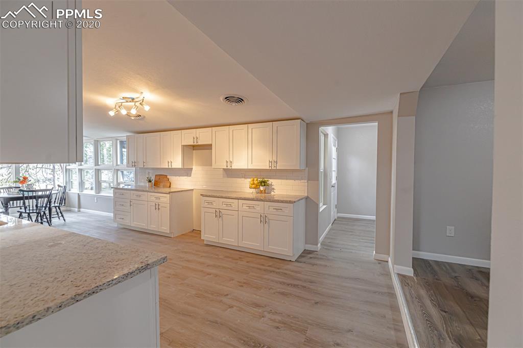 5620 Shoup Road Colorado Springs, CO 80908 - Photo 8 of 44