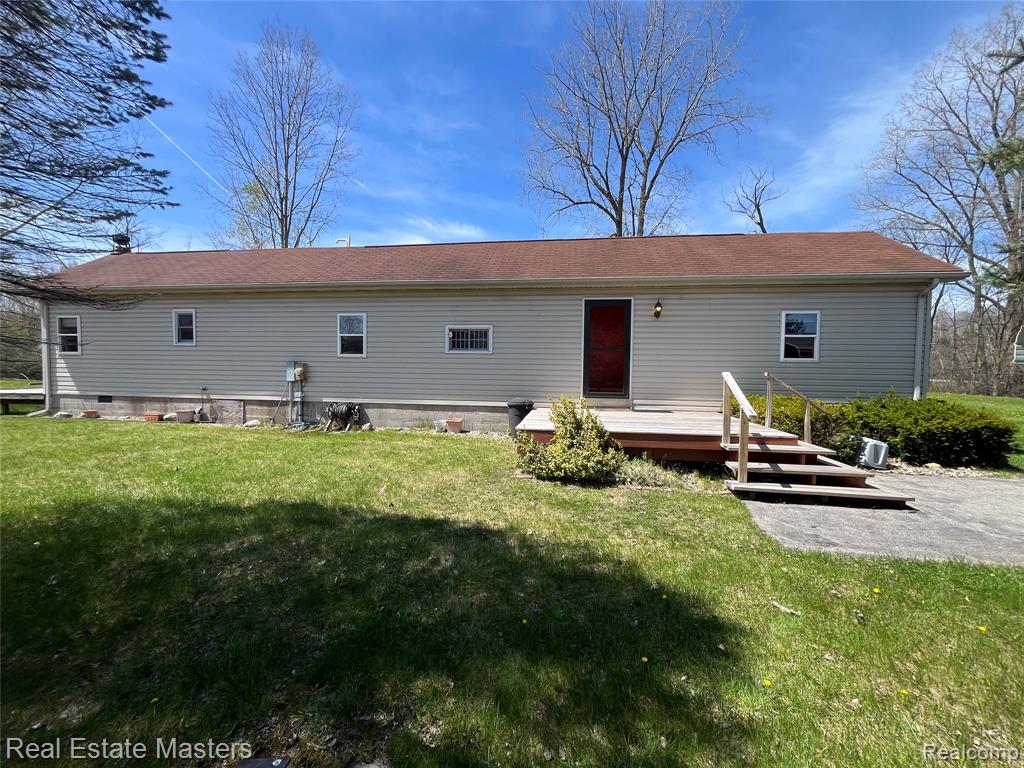 5117 Ravenswood Road Smiths Creek, MI 48074 - Photo 15 of 18
