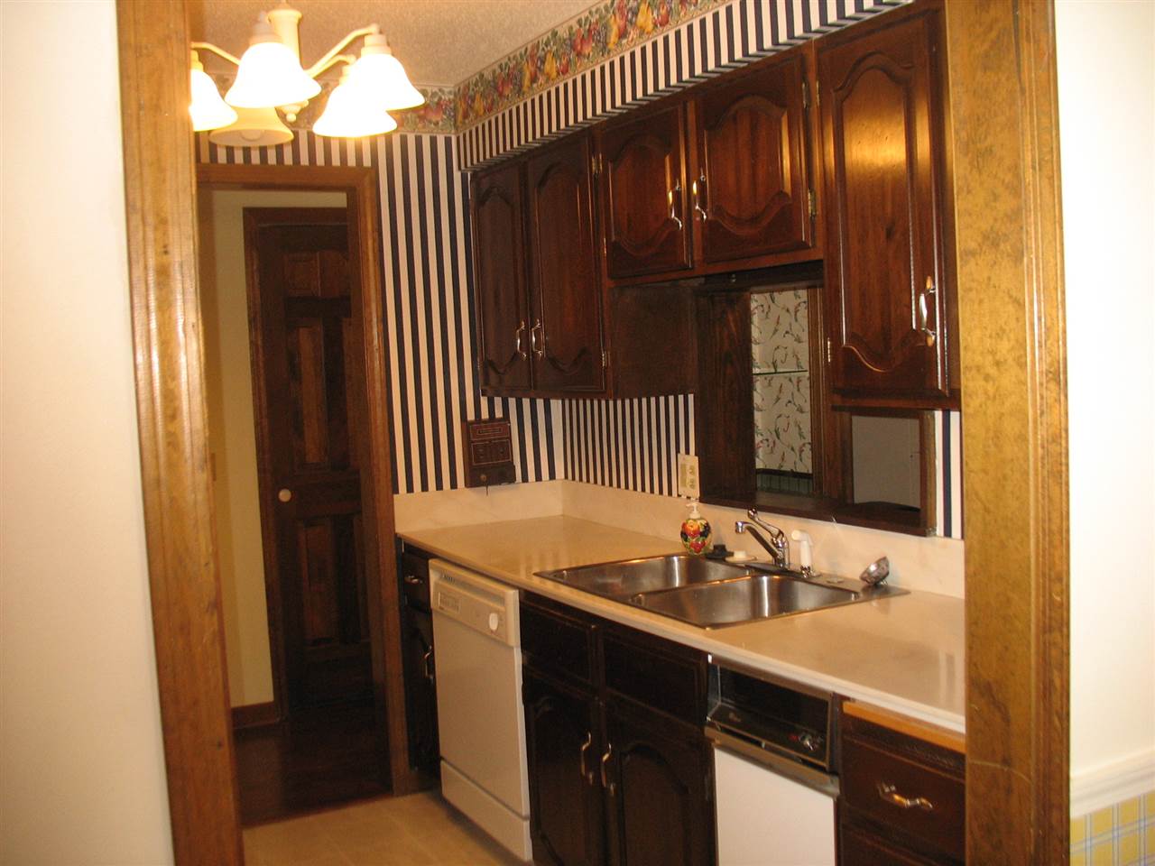 6622 Newburgh Road Evansville, IN 47715 - Photo 12 of 18 Gallery Image 12