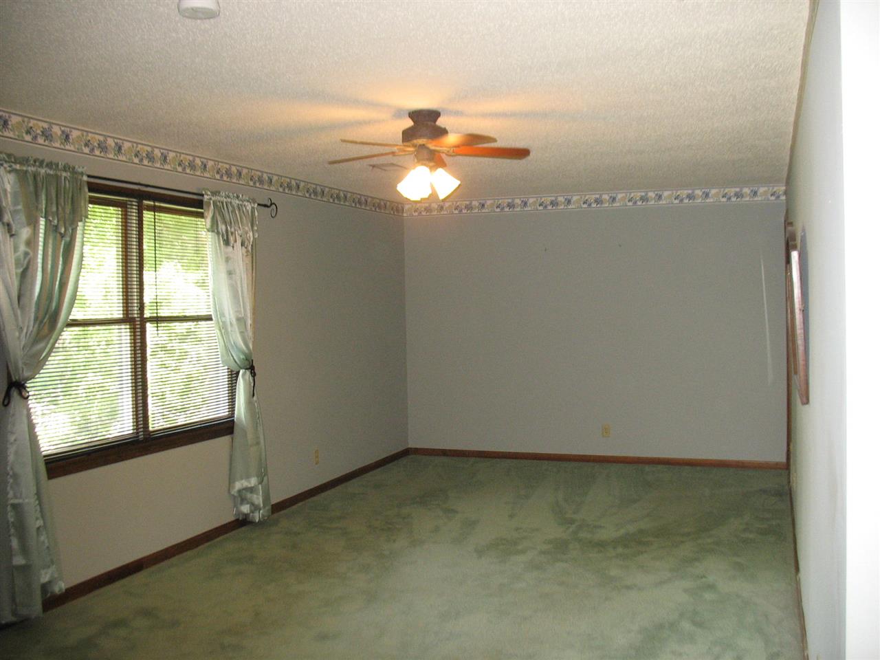 6622 Newburgh Road Evansville, IN 47715 - Photo 14 of 18 Gallery Image 14