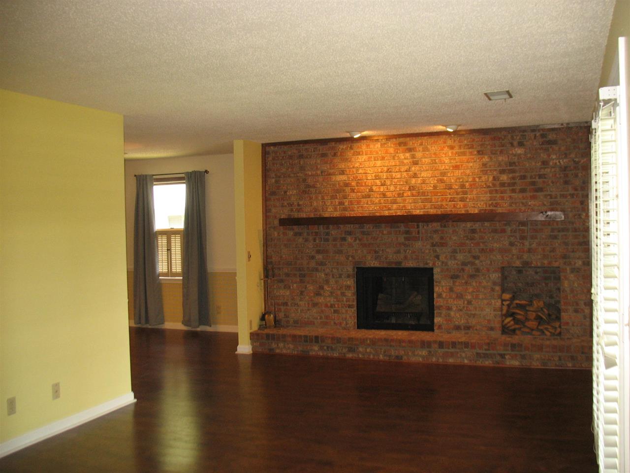 6622 Newburgh Road Evansville, IN 47715 - Photo 7 of 18 Gallery Image 7