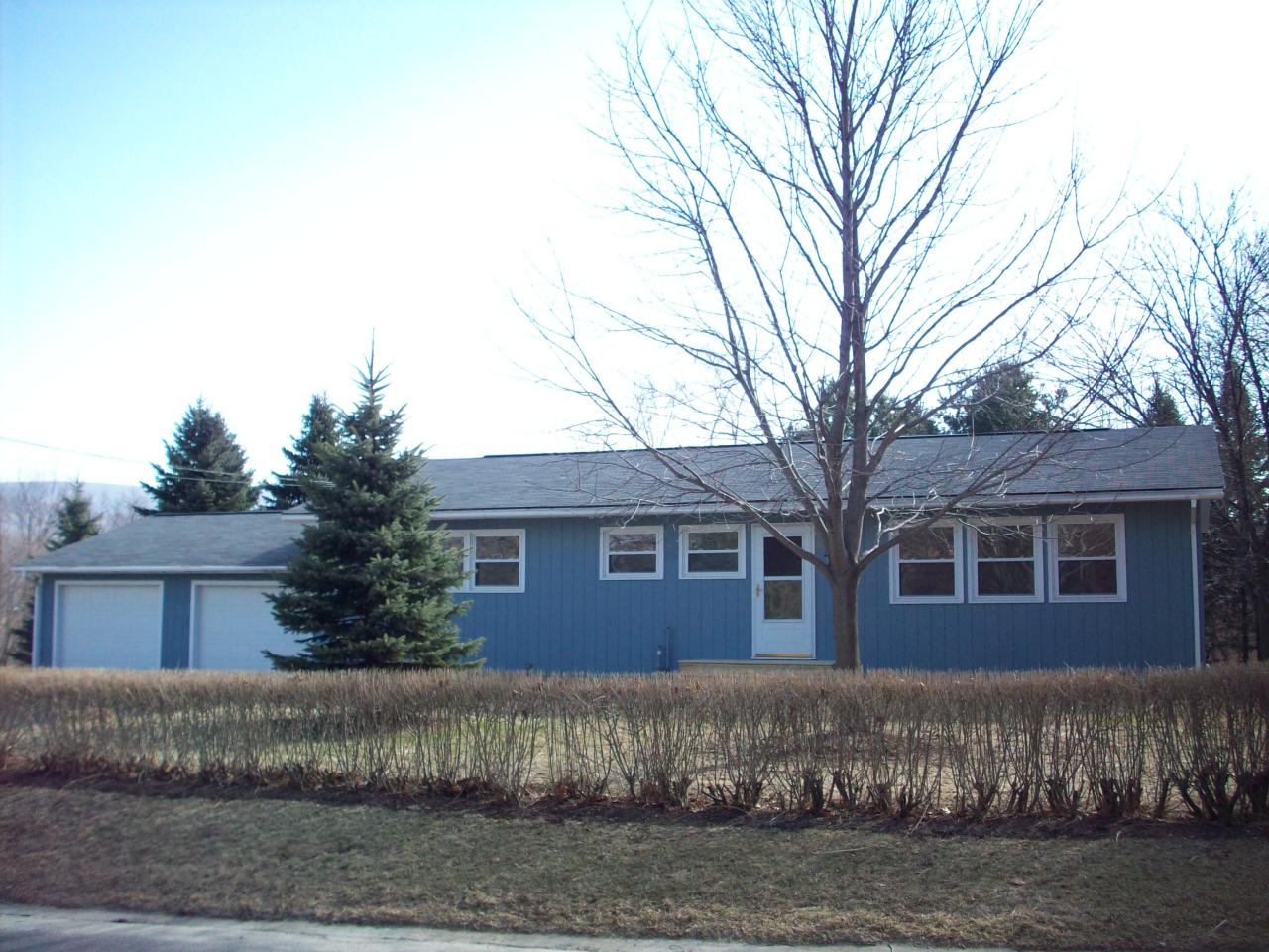 222 Luce Road Williamstown, MA 01267 - Photo 1 of 9 house front