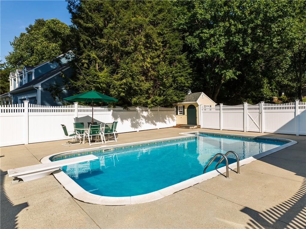 20 Southbury Road Cumberland, RI 02864 - Photo 38 of 38 Gallery Image 38