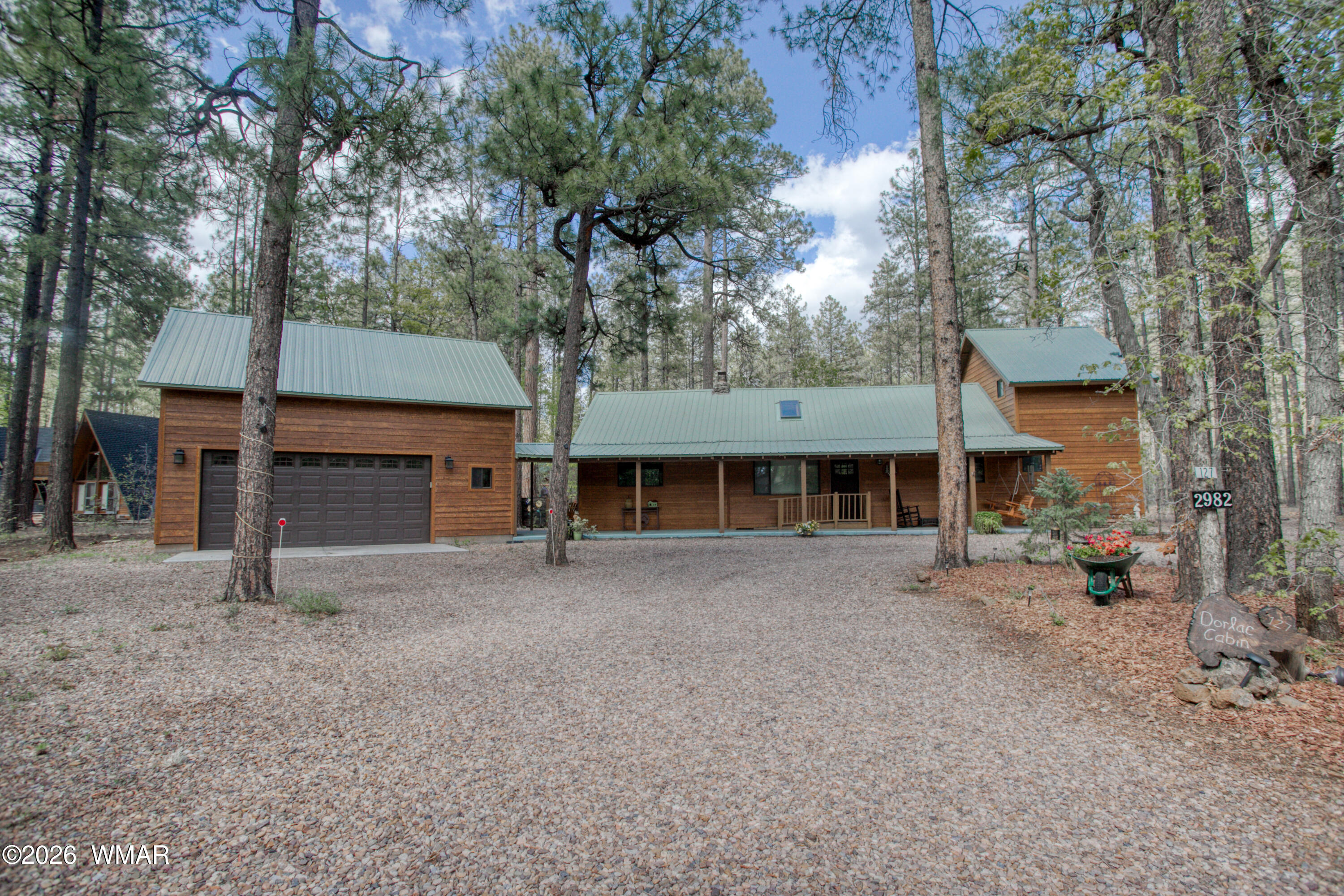 2982 Hummingbird Lane Pinetop, AZ 85935 - Photo 3 of 36 Gallery Image 3