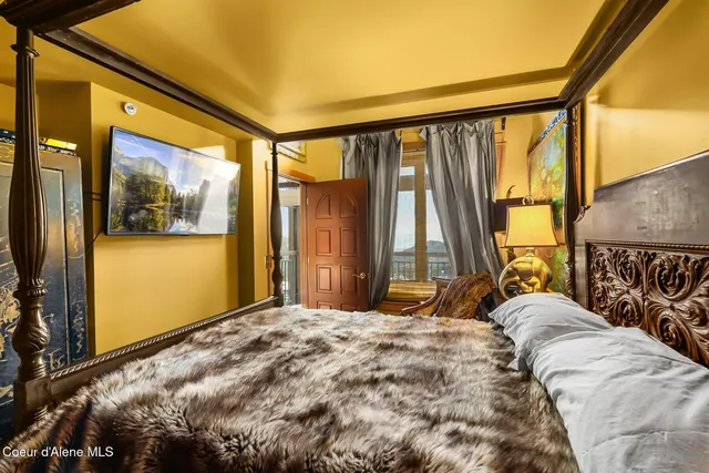 $900,000 | 124 Village Lane, Unit 108, Sandpoint, ID 83864