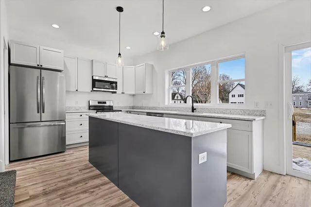 $298,500 | 102 North Mill Street, Dowagiac, MI 49047