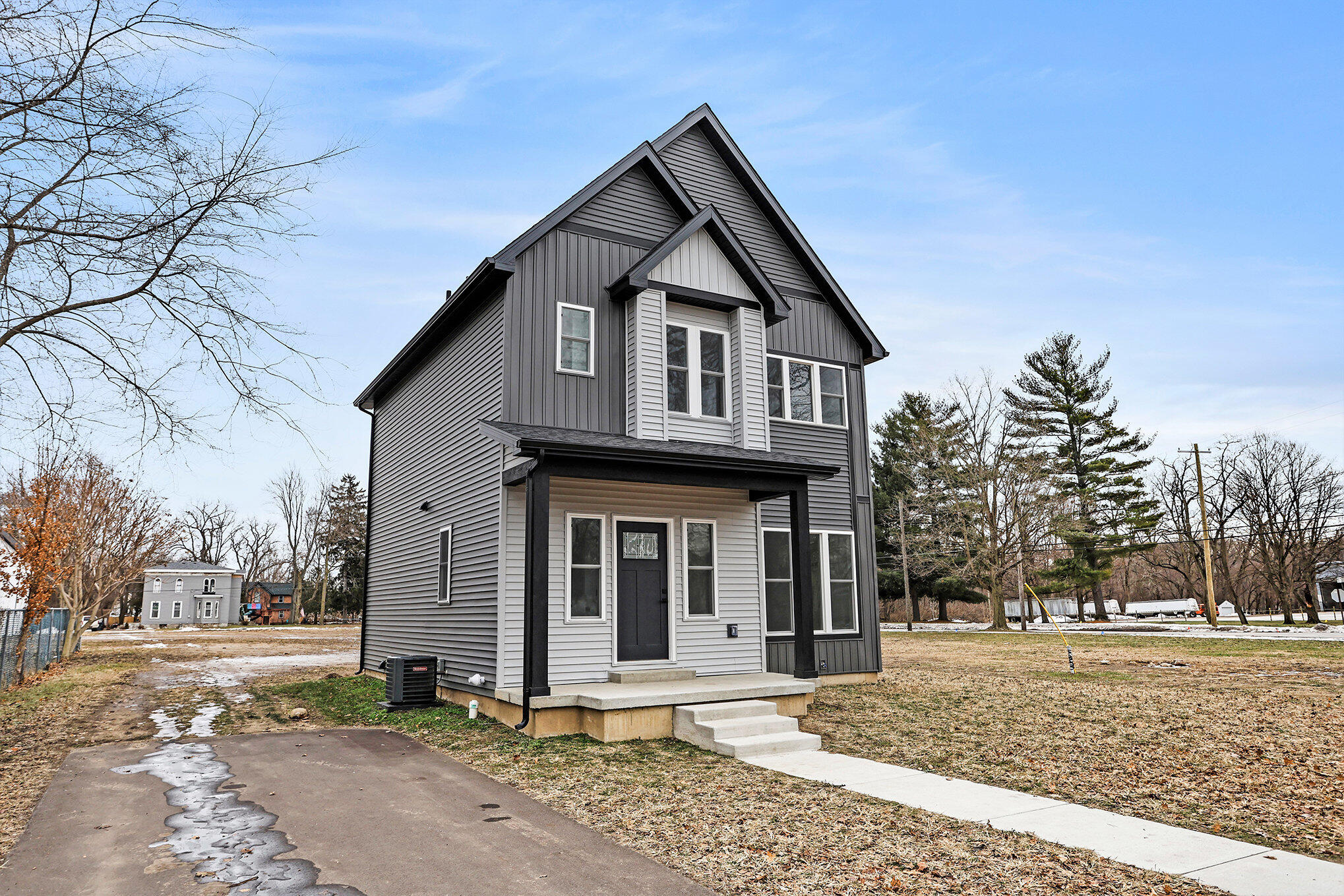 102 North Mill Street Dowagiac, MI 49047 - Photo 2 of 30 _g6a3465-1_344