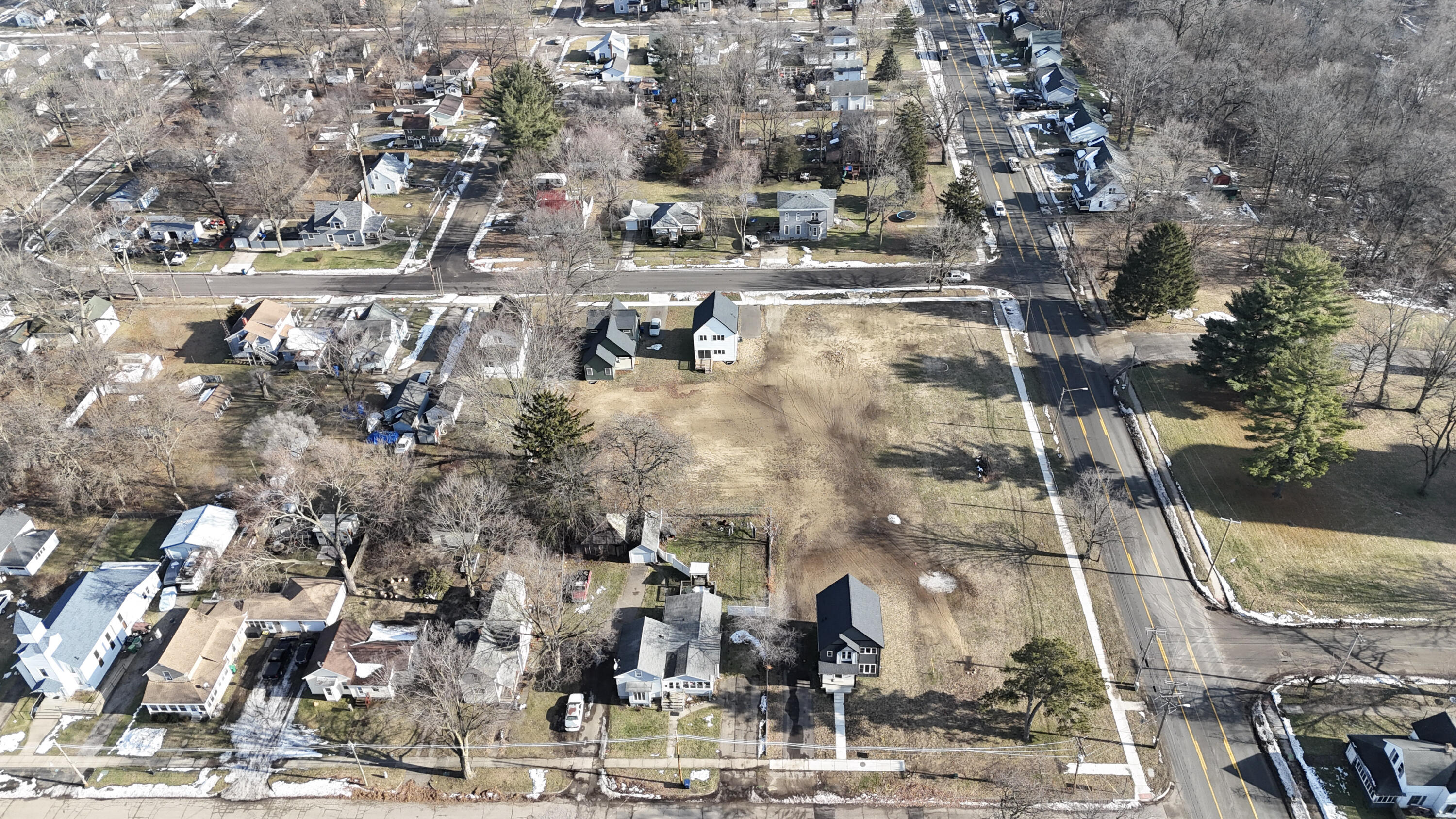 102 North Mill Street Dowagiac, MI 49047 - Photo 24 of 30 Drone