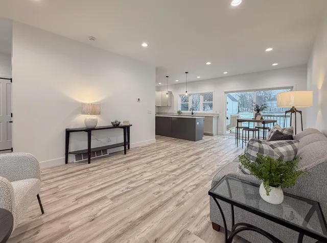 $298,500 | 102 North Mill Street, Dowagiac, MI 49047