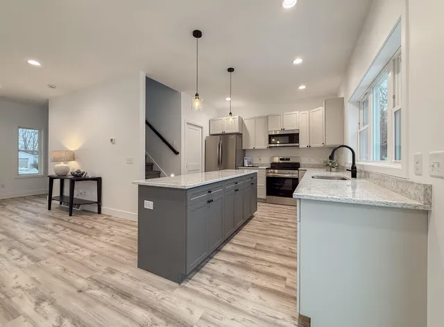 $298,500 | 102 North Mill Street, Dowagiac, MI 49047