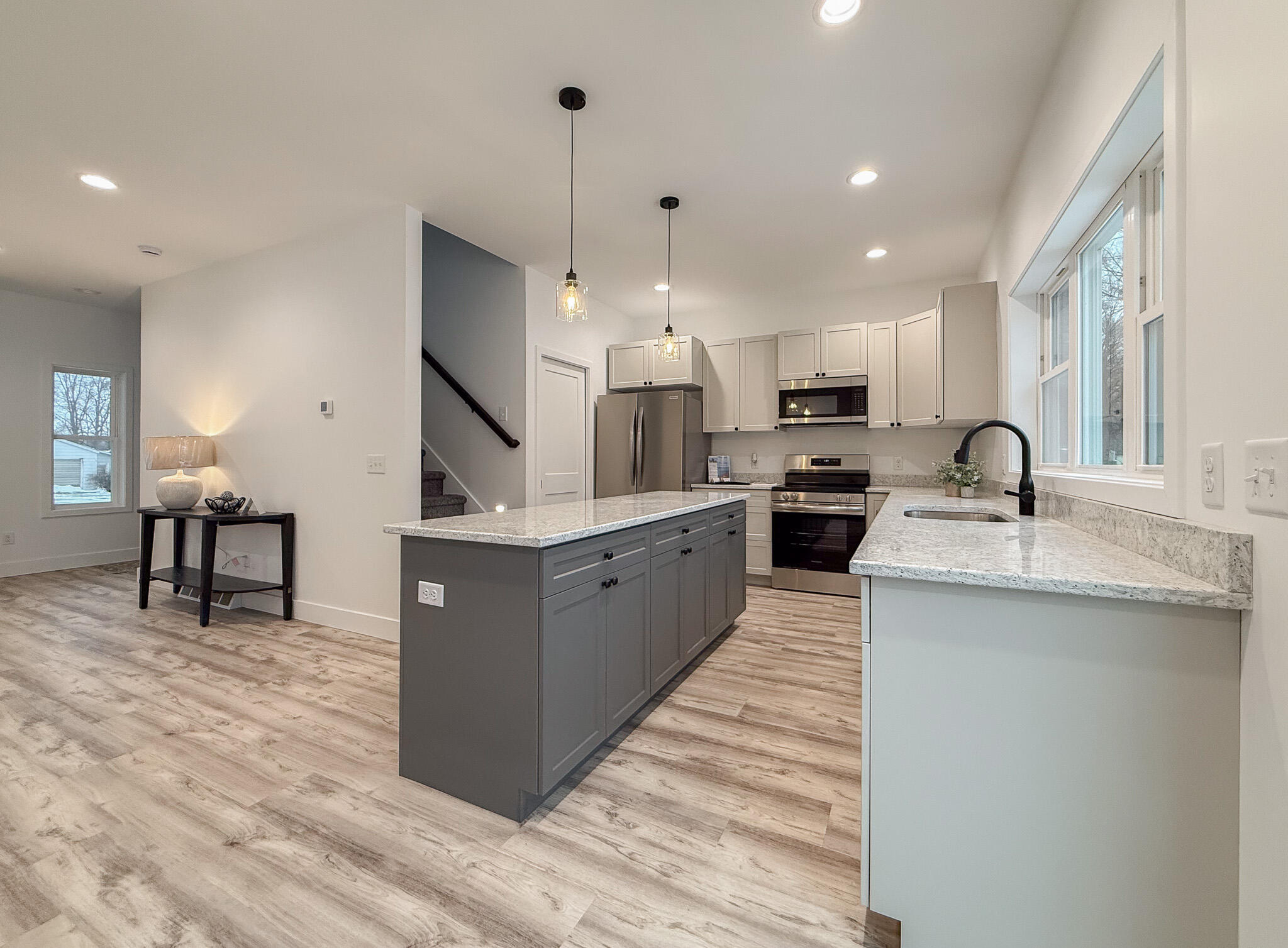 102 North Mill Street Dowagiac, MI 49047 - Photo 9 of 30 IMG_4295