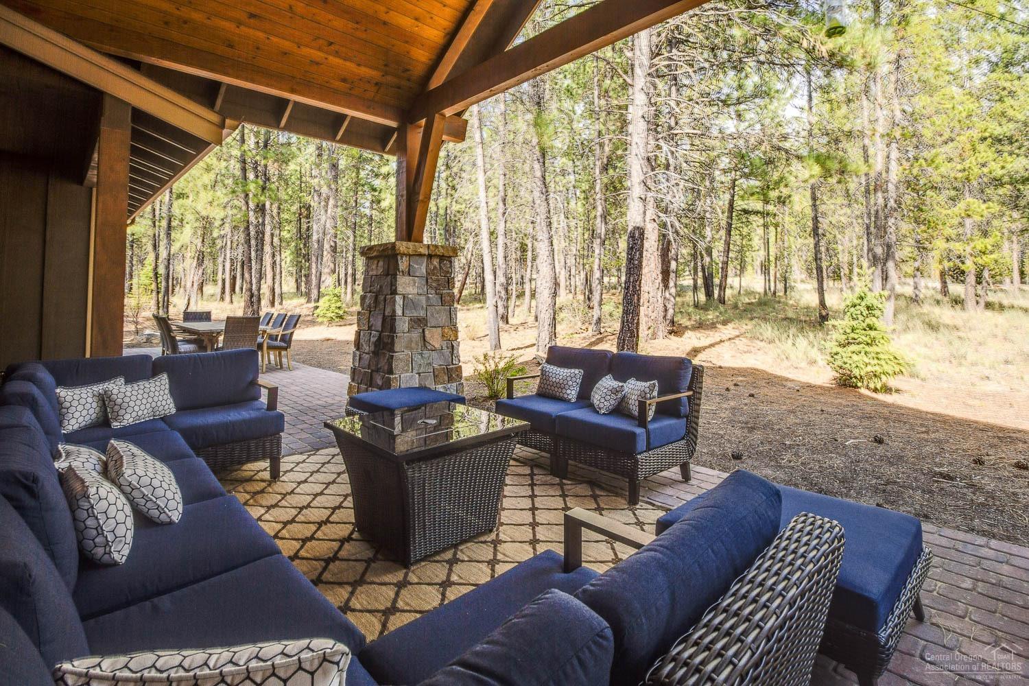 56623 Sunstone Loop Bend, OR 97707 - Photo 2 of 25 Additional Photo