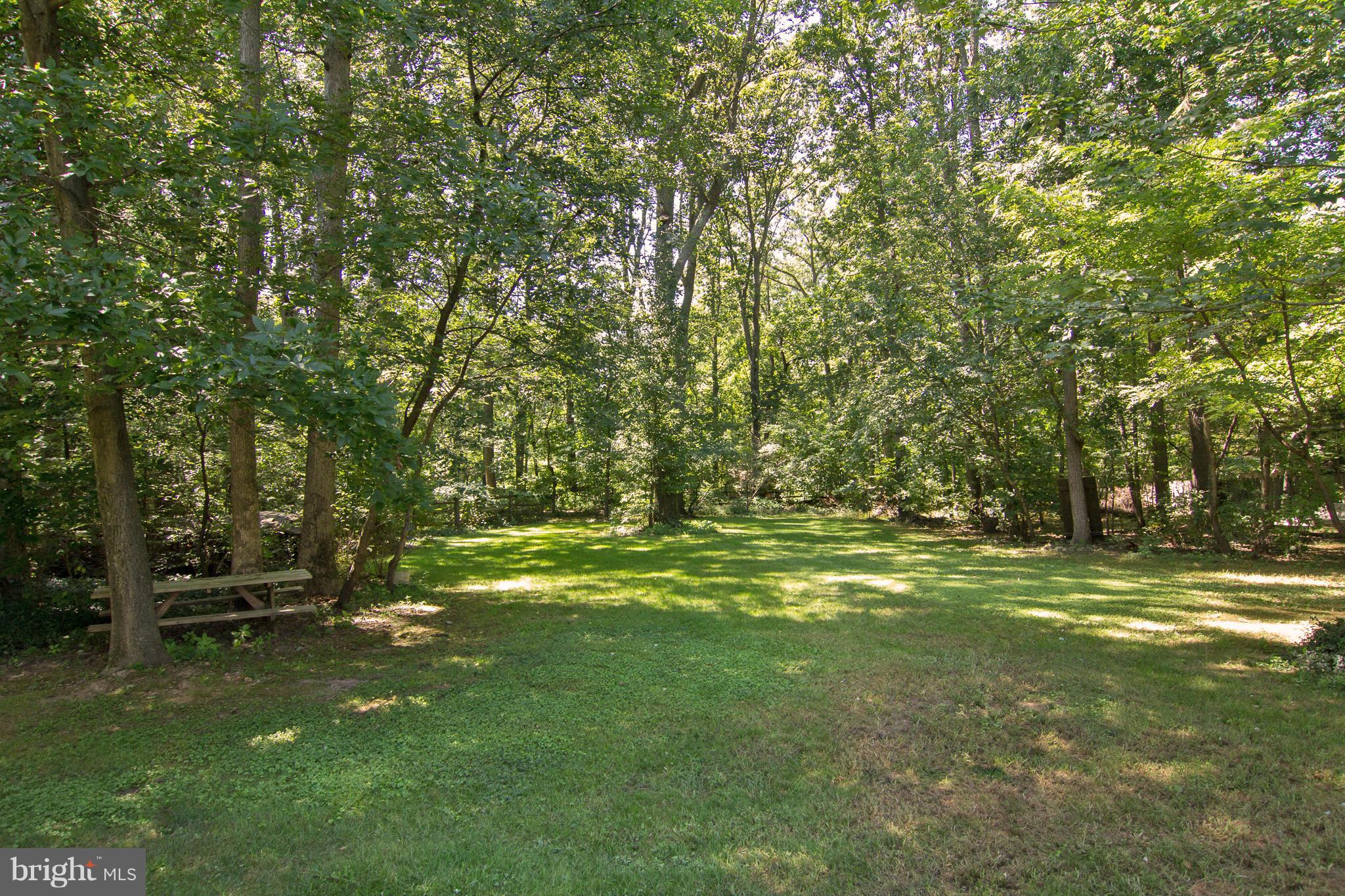 322 Kalorama Road Sykesville, MD 21784 - Photo 6 of 30 Check out the fenced in private oasis