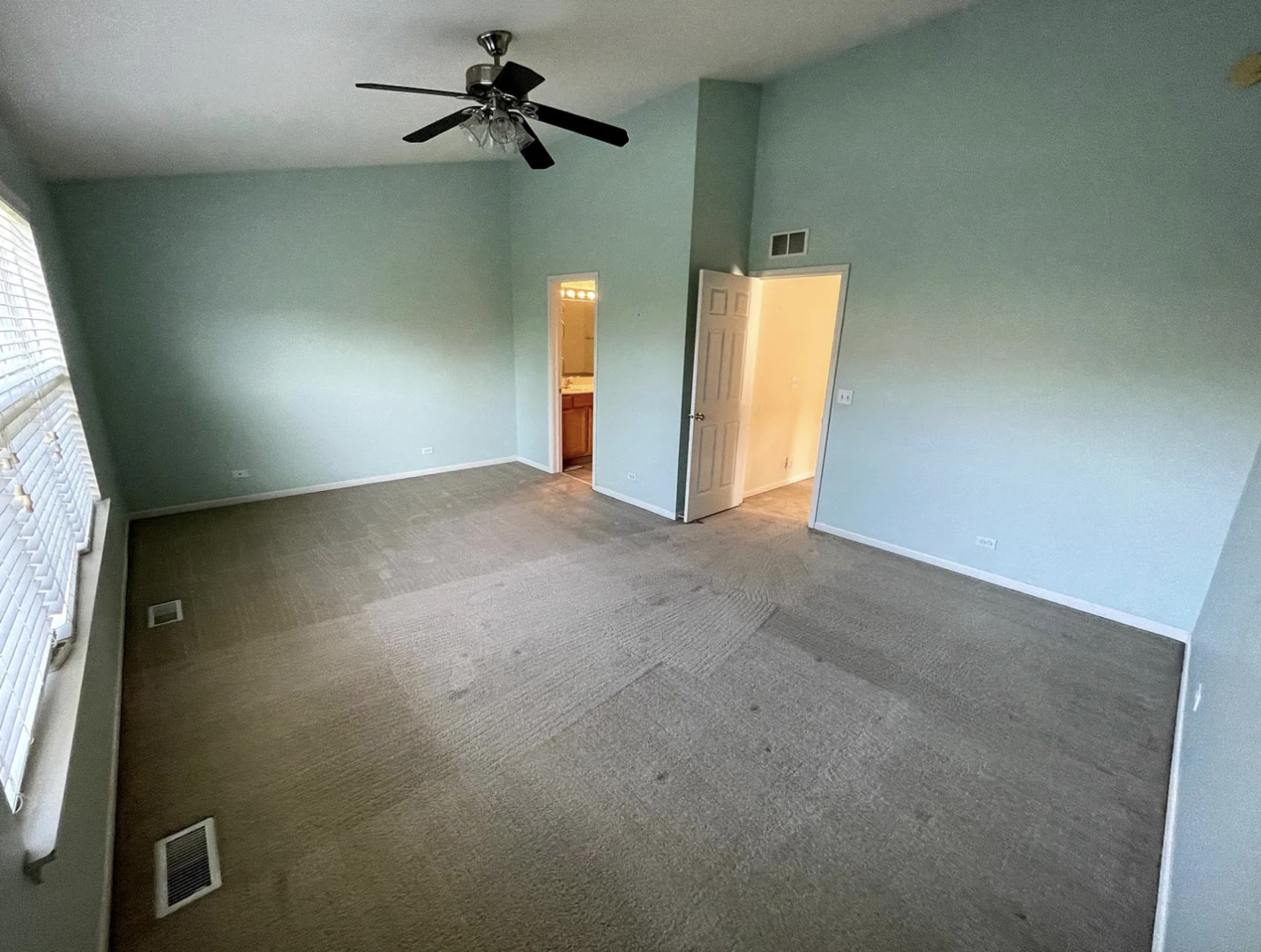 2326 Sunshine Lane Aurora, IL 60503 - Photo 12 of 27 a view of empty room with windows