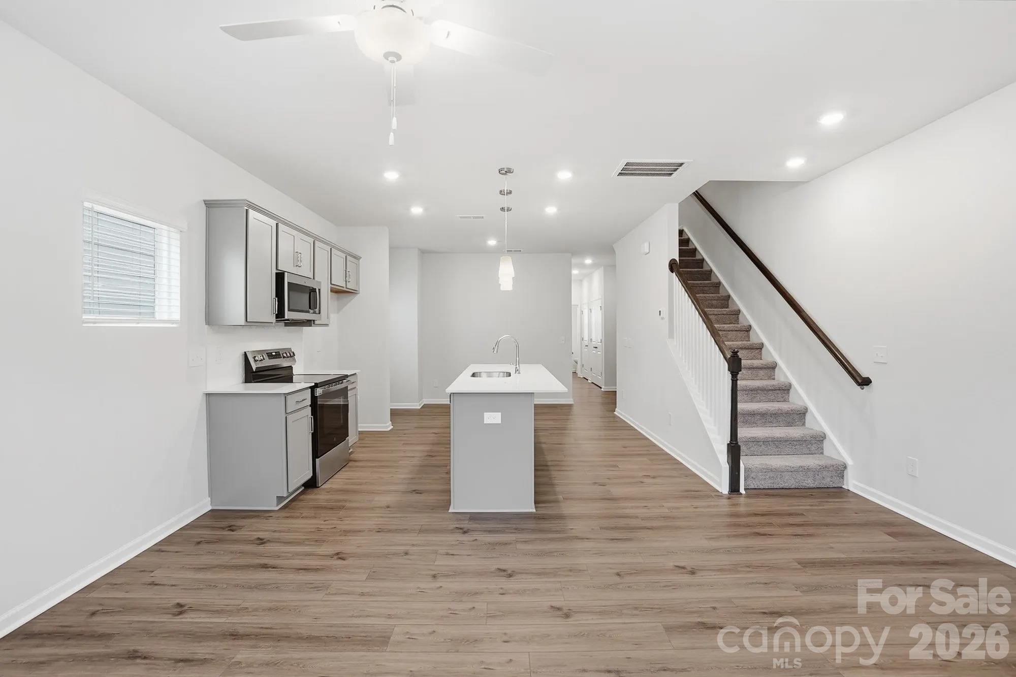 5853 Tuckaseegee Road, Unit 5 Charlotte, NC 28208 - Photo 3 of 9 Gallery Image 3