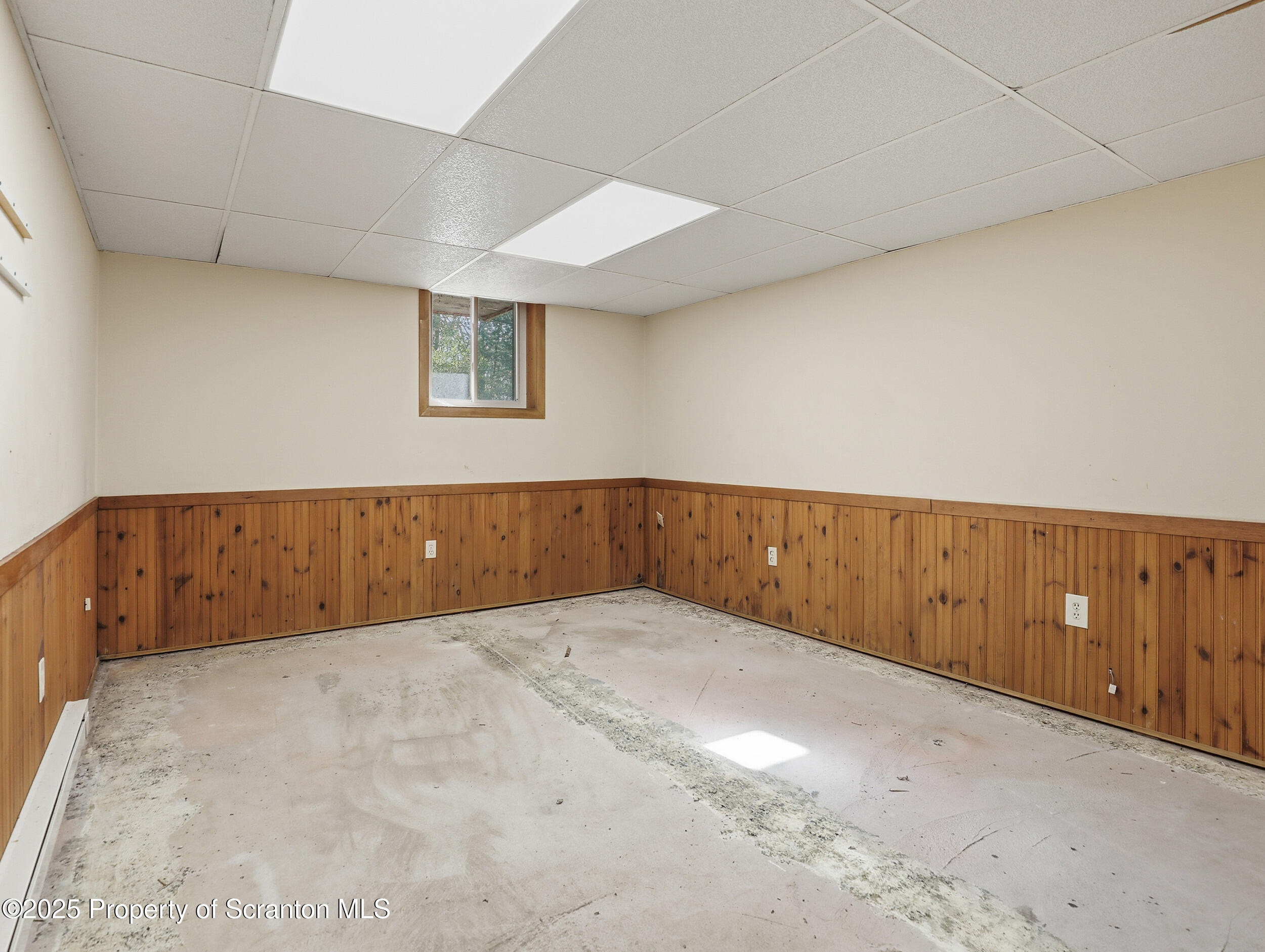 1 Ford Drive Tunkhannock, PA 18657 - Photo 20 of 33 an empty room with cabinet