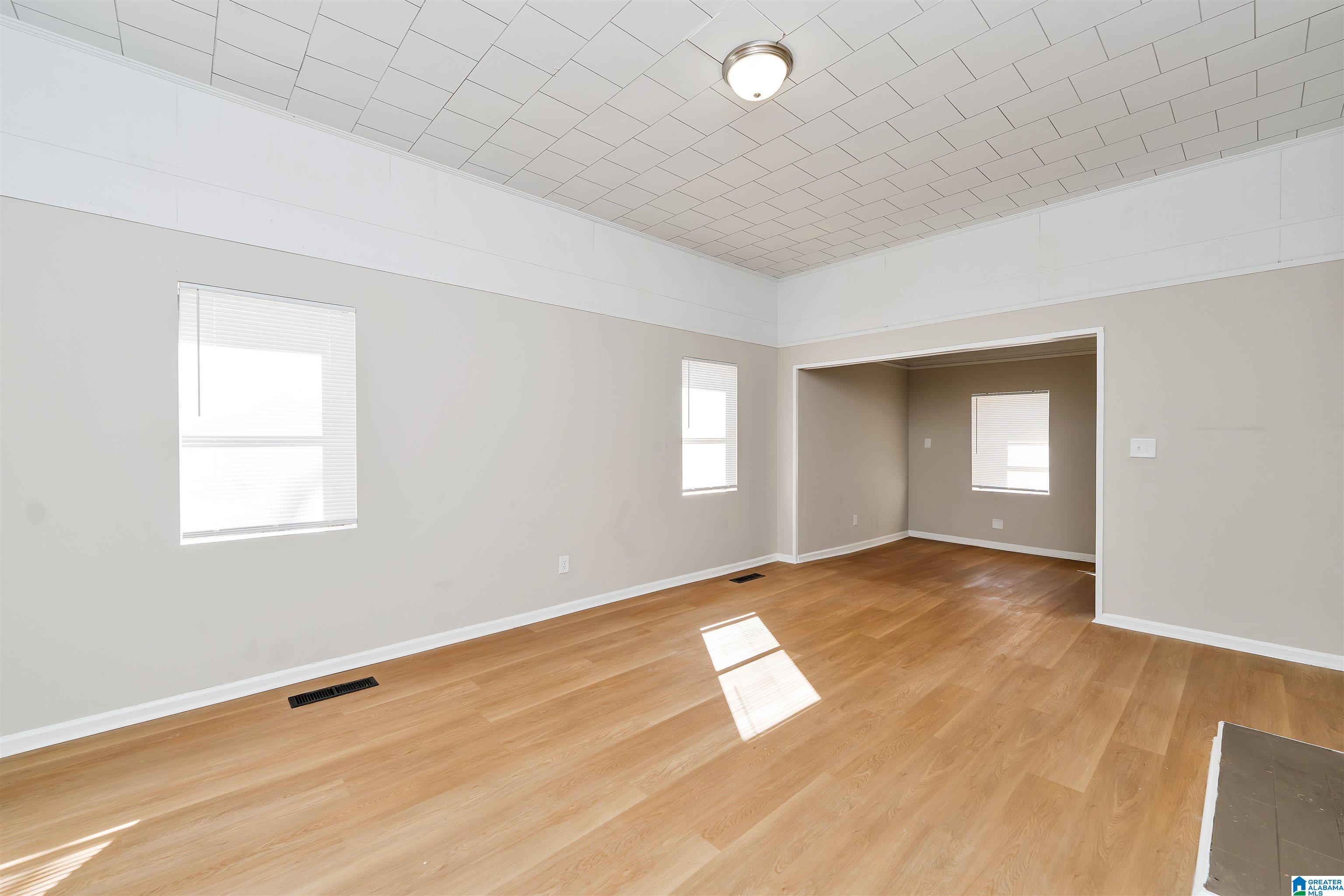 1305 10th Avenue Jasper, AL 35501 - Photo 7 of 25