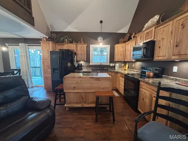 $279,000 | 39098 Monroe Road 554, Stoutsville, MO 65283