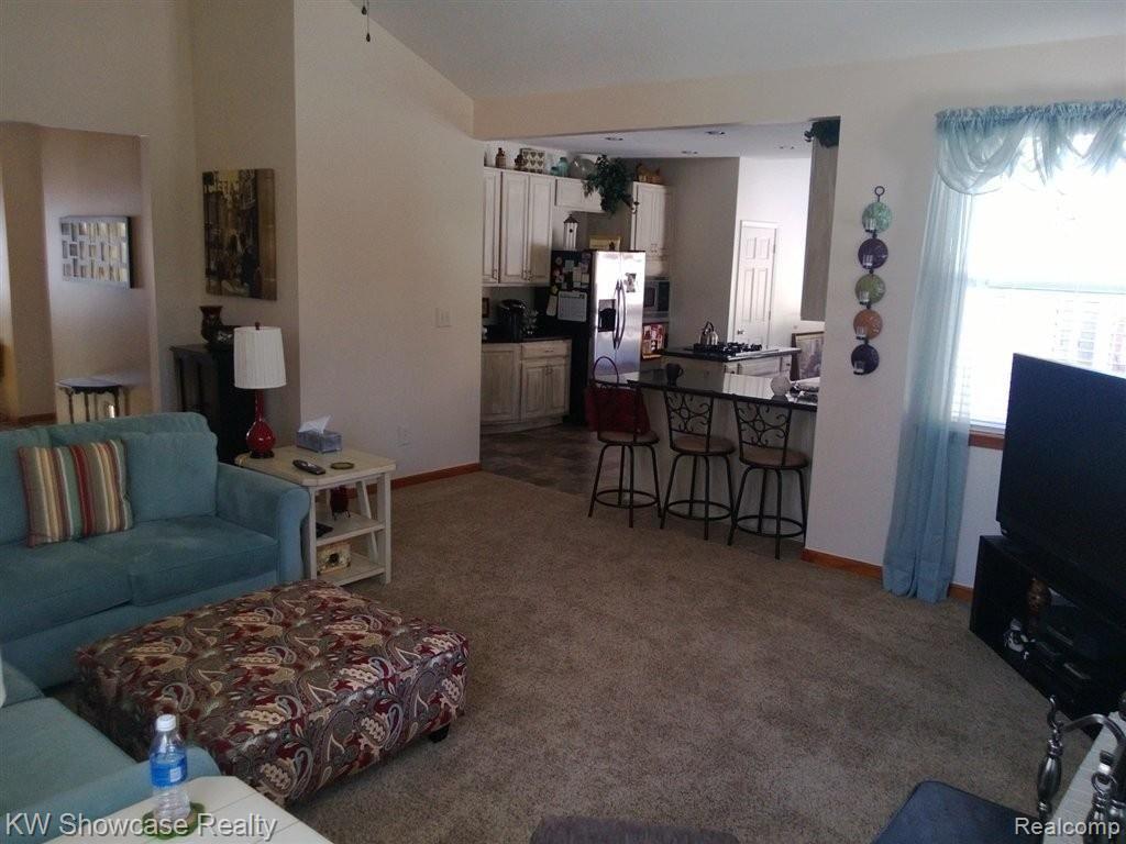 355 Rosell Road Holly, MI 48442 - Photo 6 of 24 WP_20130304_020.jpg