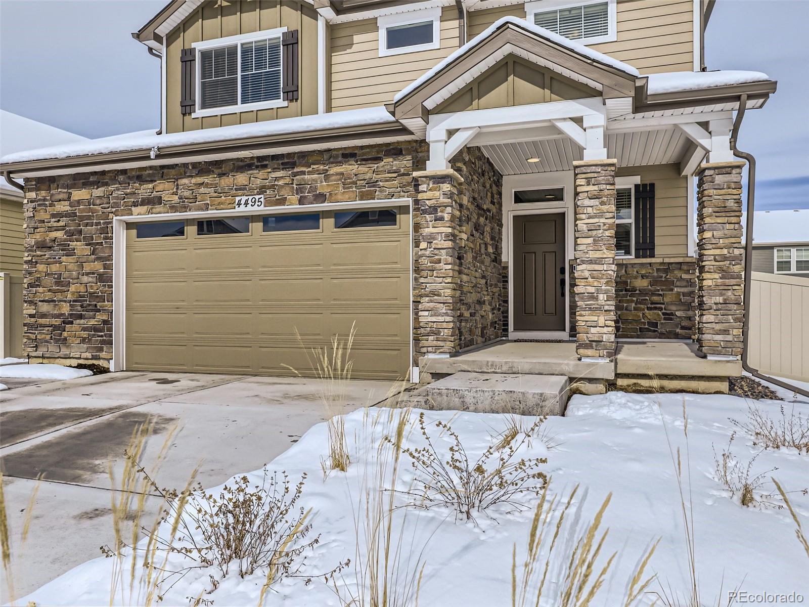 4495 Riviera Court Aurora, CO 80019 - Photo 27 of 28 a front view of a house