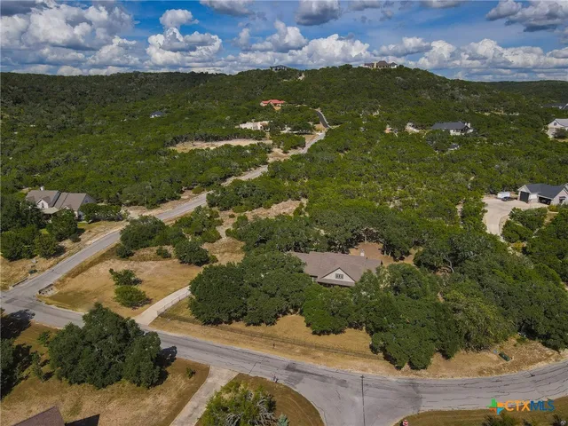 $800,000 | 663 Private Road 1712, Mico, TX 78056