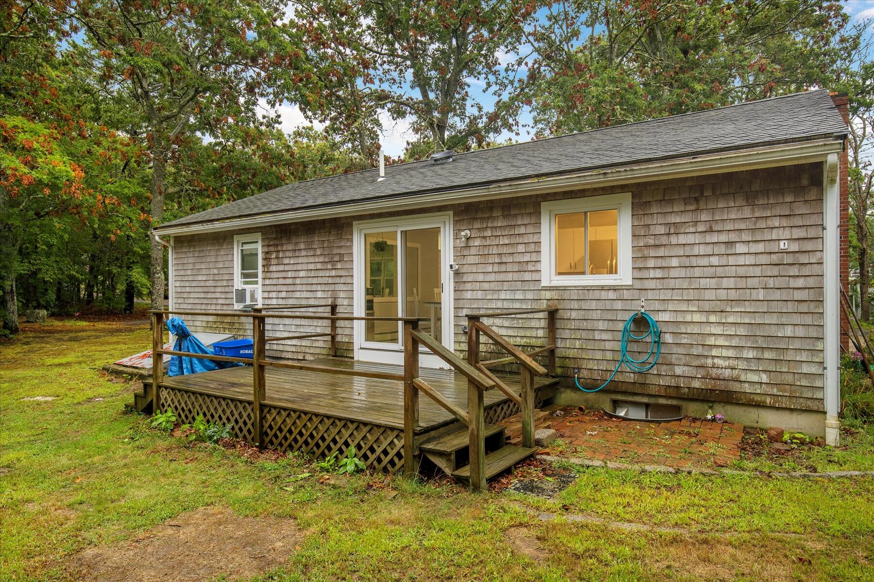 27 Avery Road Pocasset, MA 02559 - Photo 15 of 20 24-MG_9678-r