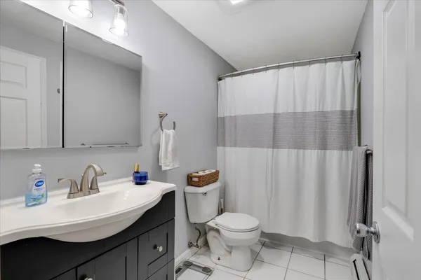 $3,000 | 27 Avery Road, Pocasset, MA 02559