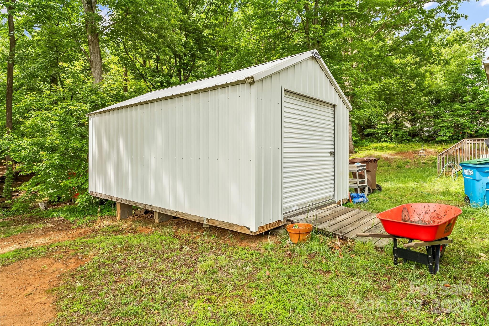 26 Spring Street Candler, NC 28715 - Photo 17 of 26 Gallery Image 17