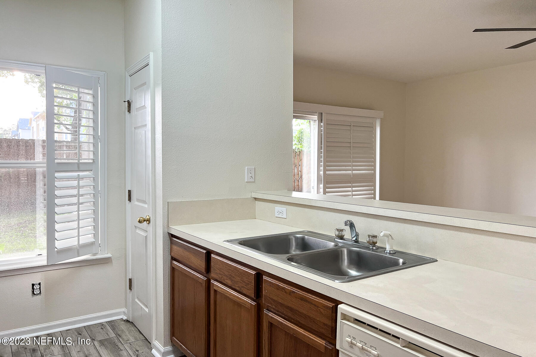 5260 Collins Road, Unit 603 Jacksonville, FL 32244 - Photo 3 of 23 a bathroom with a sink and a window