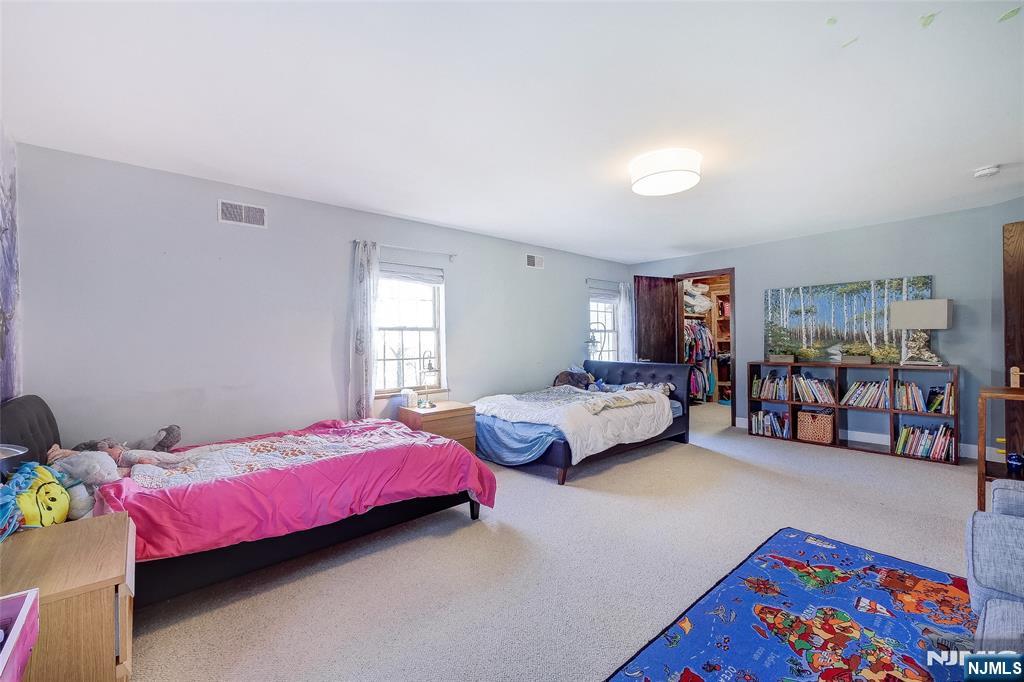 28 Rockleigh Road Rockleigh, NJ 07647 - Photo 32 of 39