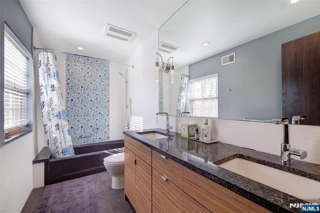 28 Rockleigh Road Rockleigh, NJ 07647 - Photo 33 of 39