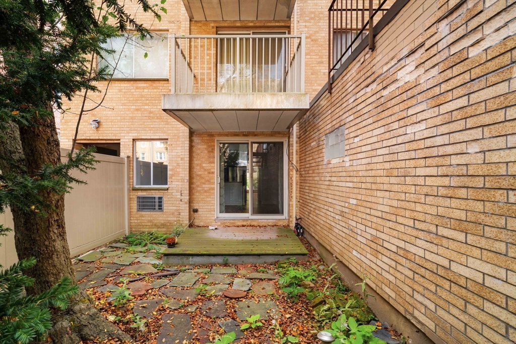 123 Sewall Avenue, Unit LC Brookline, MA 02446 - Photo 12 of 32 a view of entrance of the house