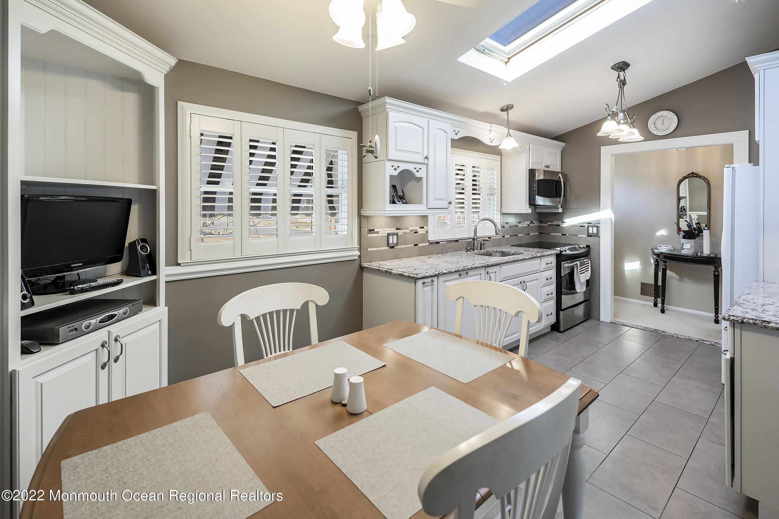 10 Cornell Drive Hazlet, NJ 07730 - Photo 5 of 23 Kitchen
