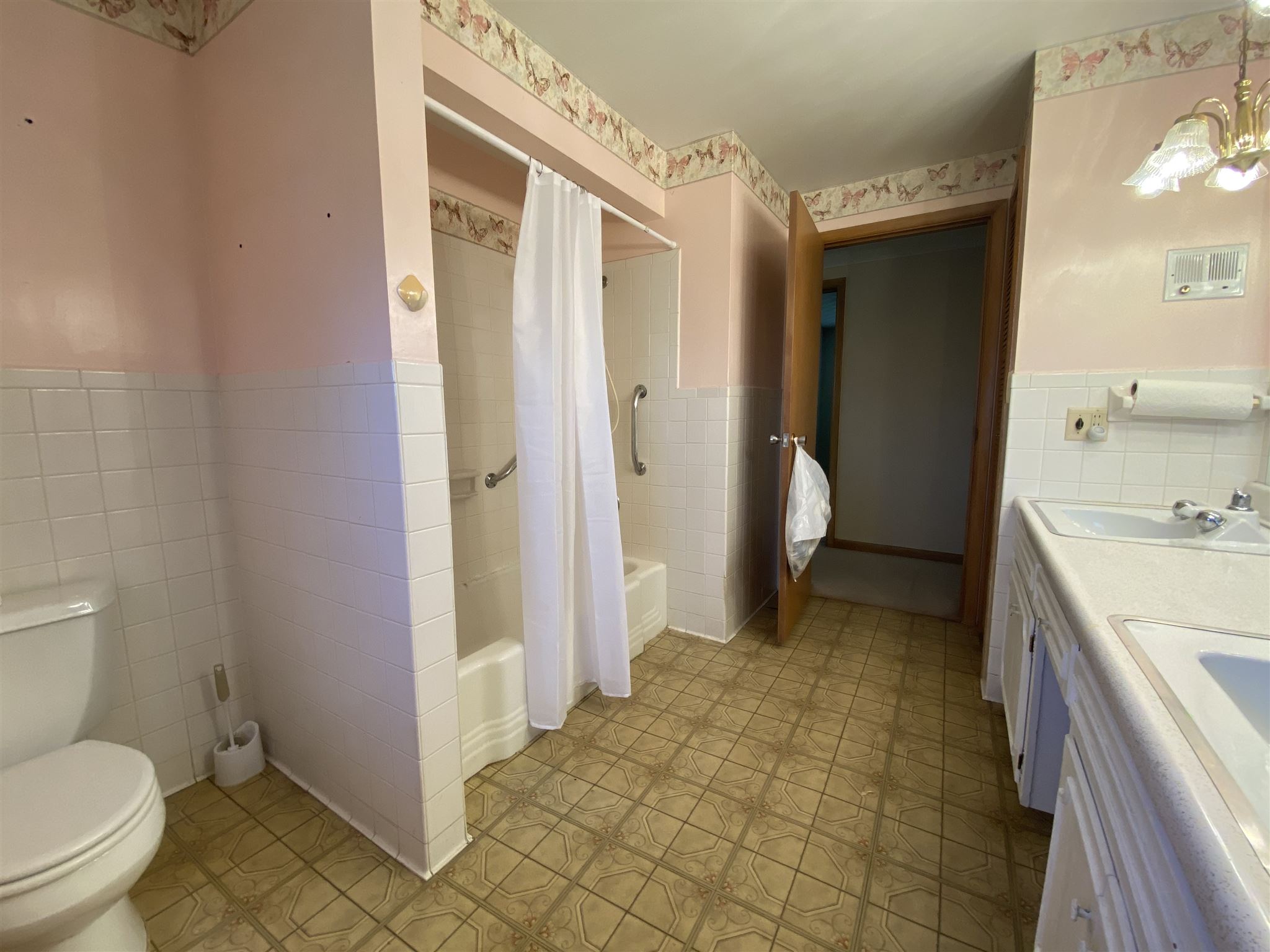 9124 Decatur Road Fort Wayne, IN 46816 - Photo 18 of 28