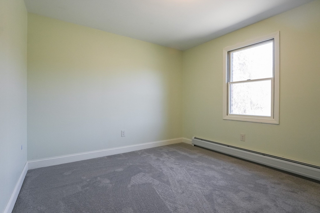 1477 Dunhamtown Brimfield Road Brimfield, MA 01010 - Photo 18 of 34
