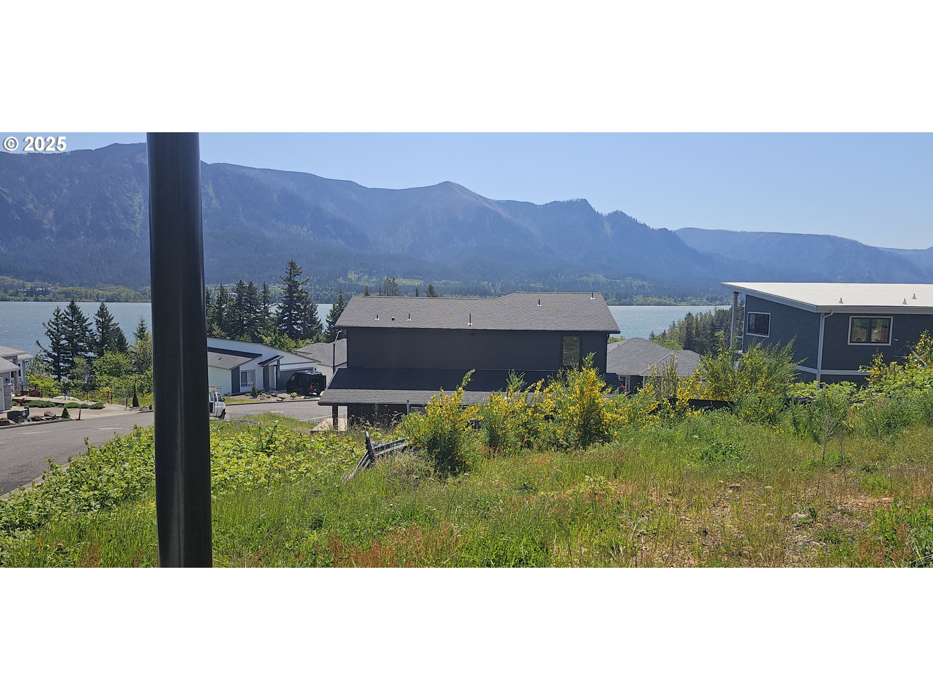 243 Northeast Hemingway Drive Stevenson, WA 98648 - Photo 5 of 46