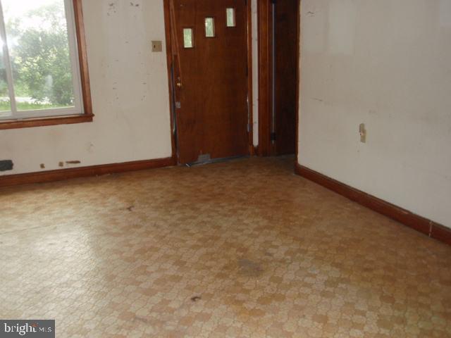 257 Roxbury Road Newville, PA 17241 - Photo 2 of 12