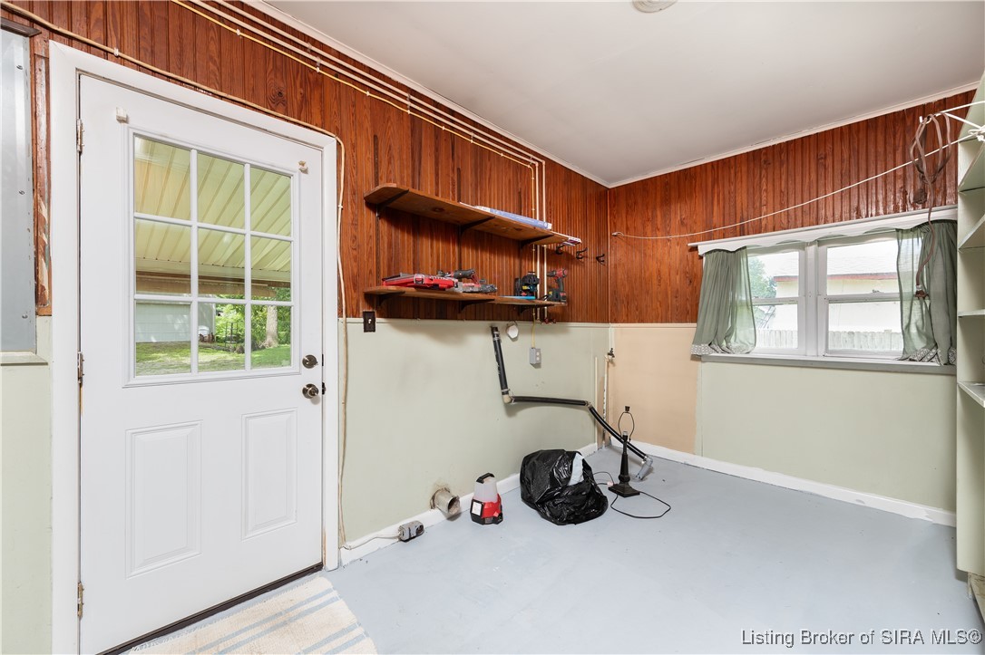 1012 South Riley Drive Scottsburg, IN 47170 - Photo 13 of 20