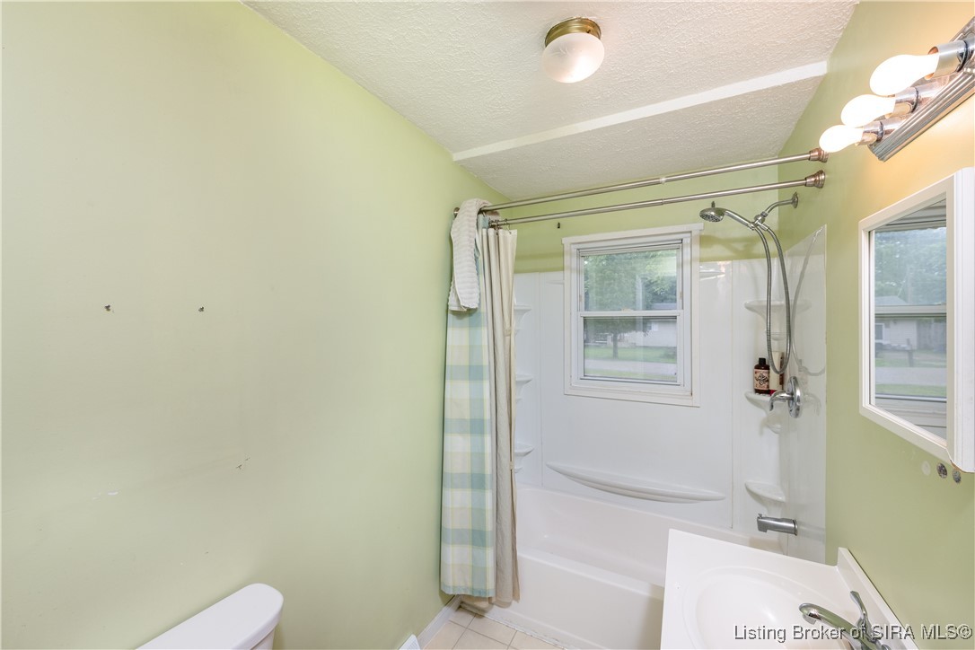 1012 South Riley Drive Scottsburg, IN 47170 - Photo 14 of 20