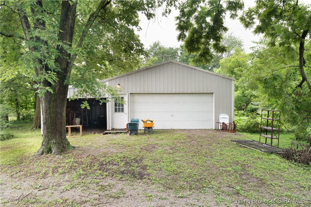 1012 South Riley Drive Scottsburg, IN 47170 - Photo 6 of 20