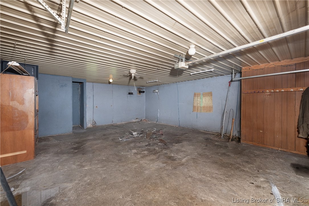 1012 South Riley Drive Scottsburg, IN 47170 - Photo 7 of 20