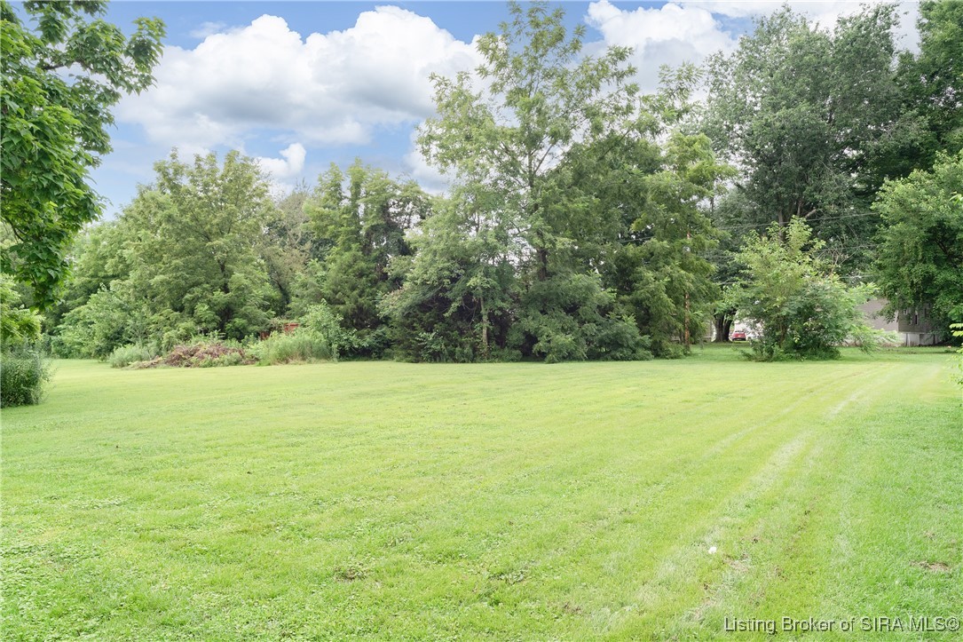 1012 South Riley Drive Scottsburg, IN 47170 - Photo 8 of 20