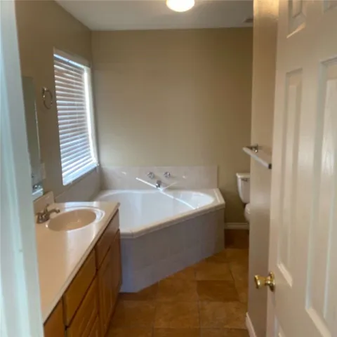 $1,950 | 1909 Margaret Lane, Kingsville, TX 78363