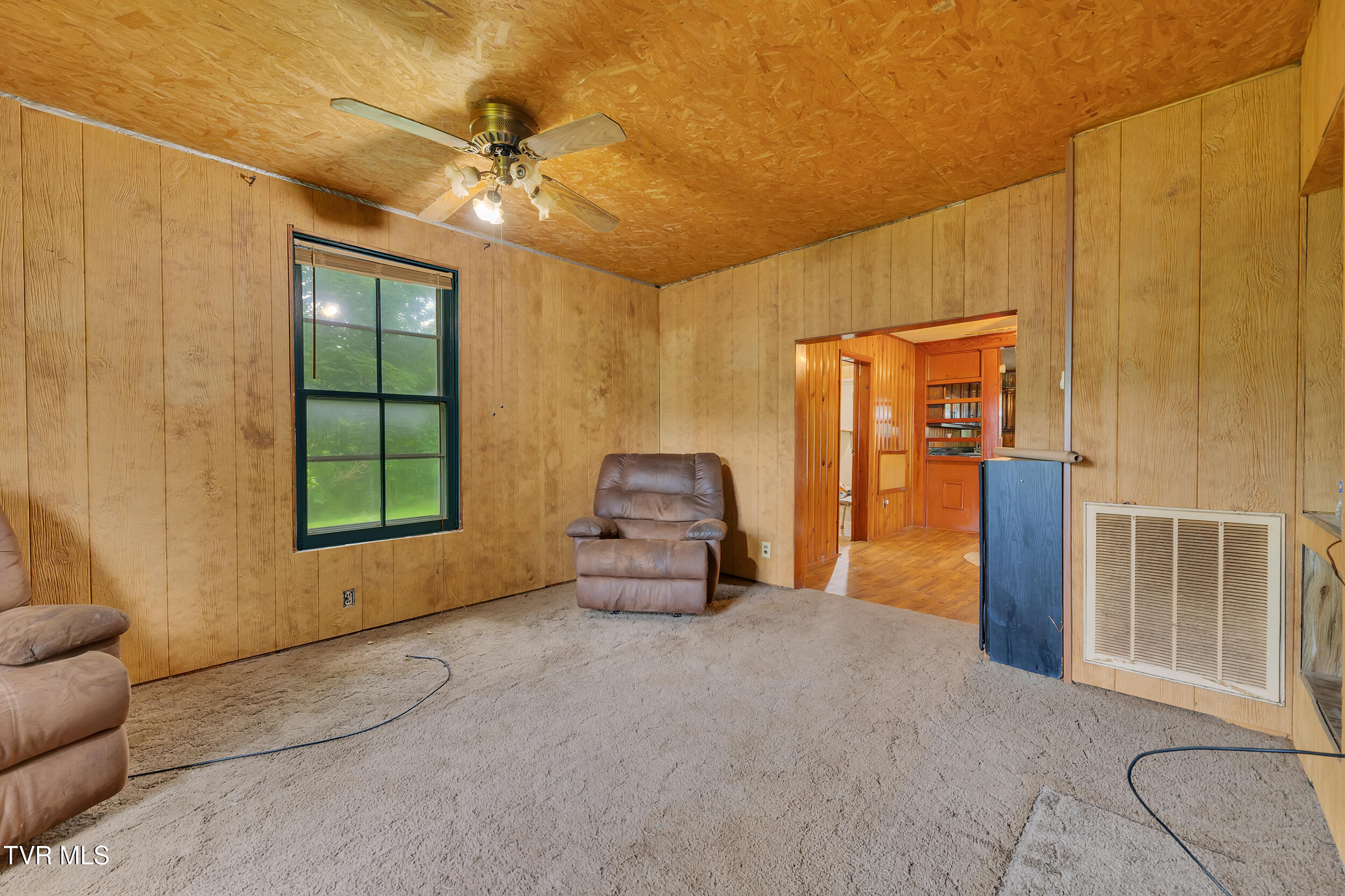 1275 Chuckey Pike Chuckey, TN 37641 - Photo 12 of 43 18_19