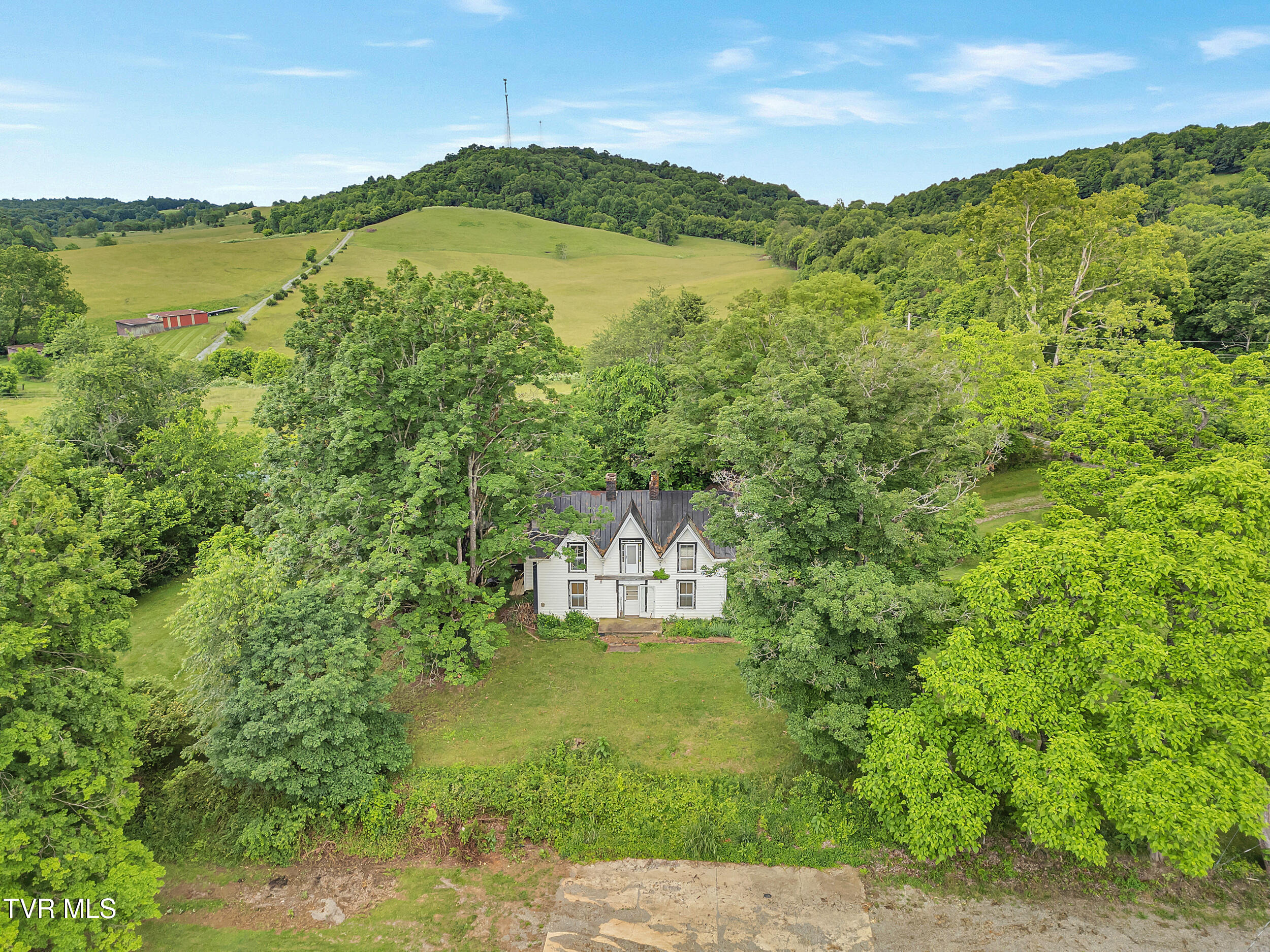 1275 Chuckey Pike Chuckey, TN 37641 - Photo 3 of 43 11_11