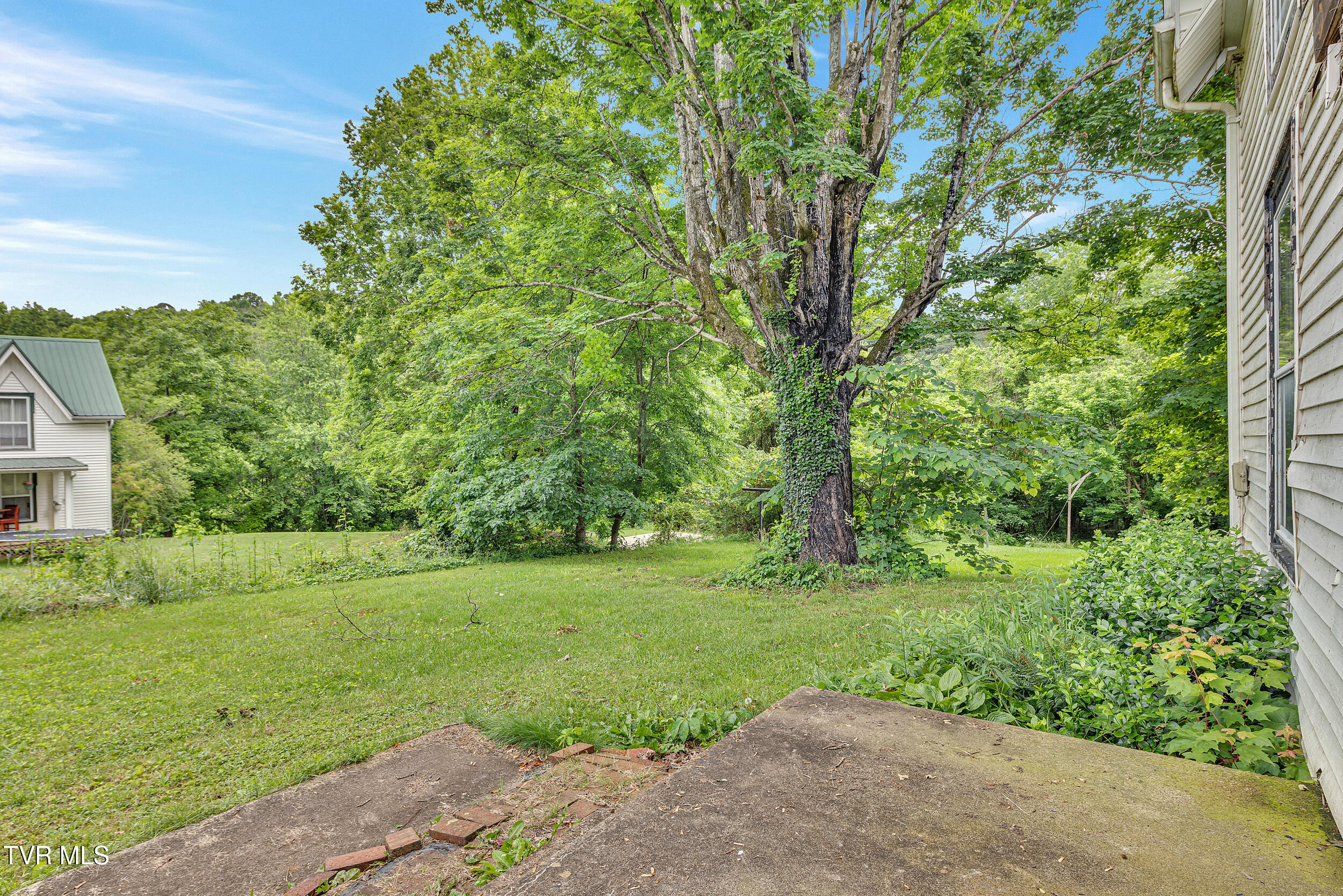 1275 Chuckey Pike Chuckey, TN 37641 - Photo 31 of 43 38_36