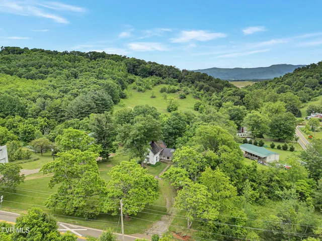 $132,000 | 1275 Chuckey Pike, Chuckey, TN 37641